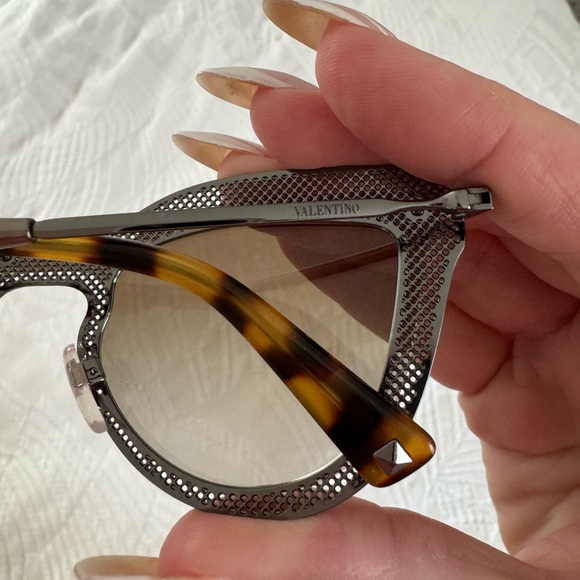 Valentino mirror sunglasses main image 5